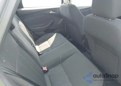 2015 Ford Focus Se z USA, uszkodzony, nr VIN 1FADP3F27FL376330